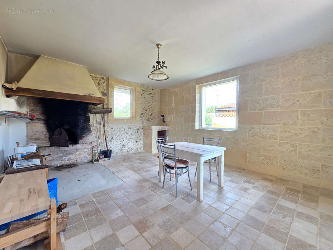 Maison à MIOS