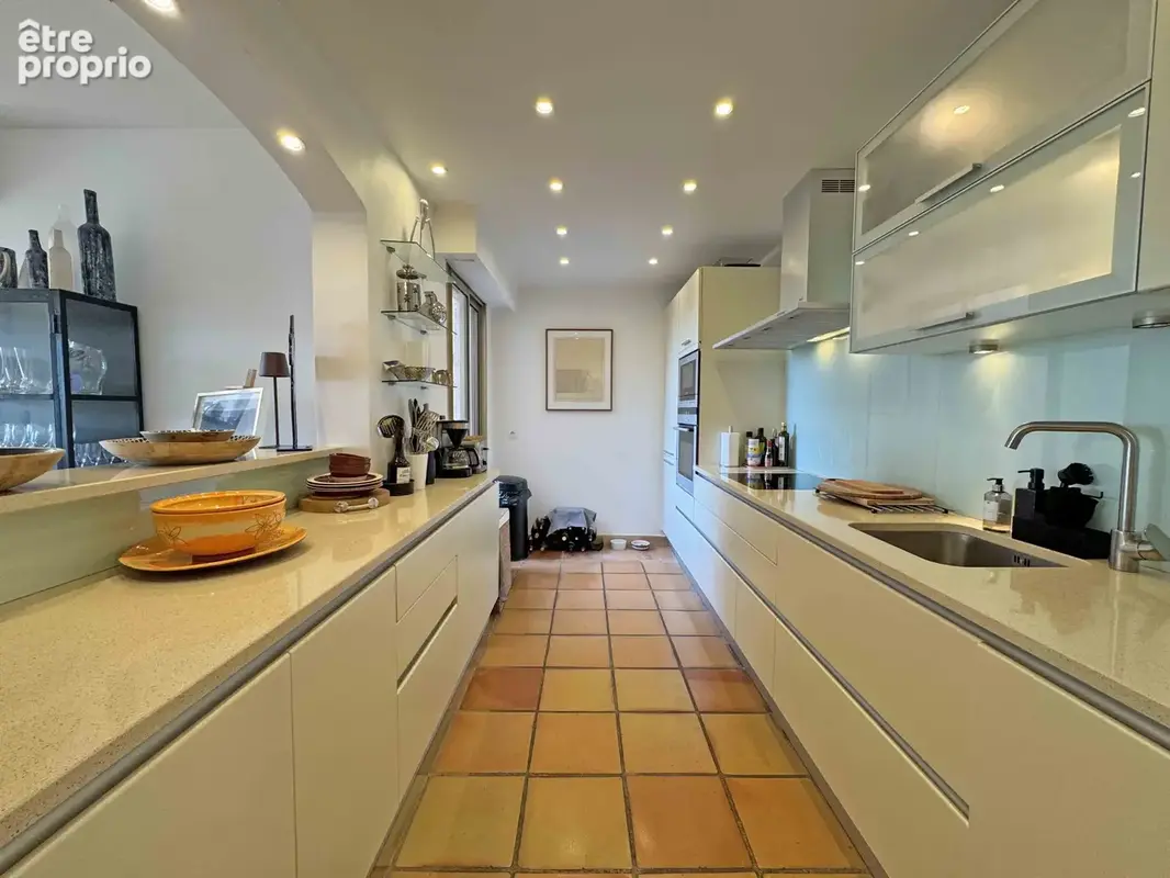 CO-EXCLUSIVITE VENCE - Appartement/villa de grand standing avec vue mer - photo 6