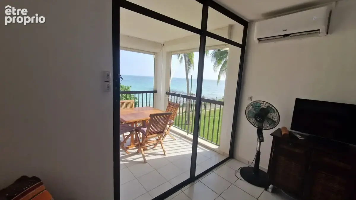 Superbe studio vue mer premiere ligne plage a pied à le gosier (971) - photo 9