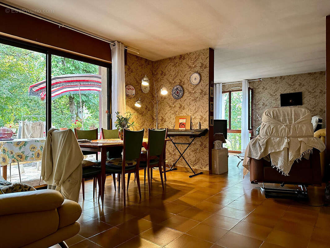 Maison à LA CANOURGUE