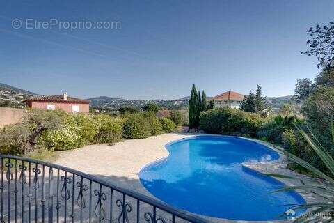 Maison 246 m² à Sainte-Maxime  - photo 2