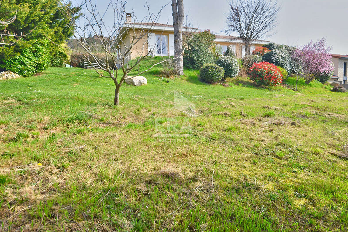 Maison à CHAZAY-D'AZERGUES