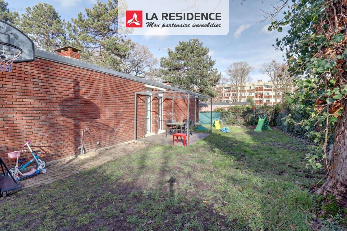 Maison à VERNEUIL-SUR-SEINE