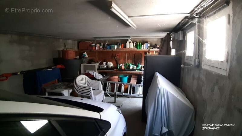 Appartement à MARSEILLE-5E