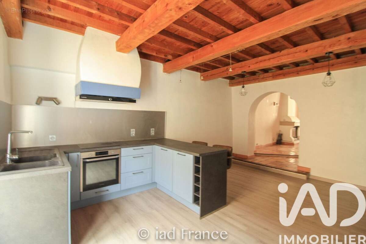 Maison 95 m² à Montfrin  - photo 4