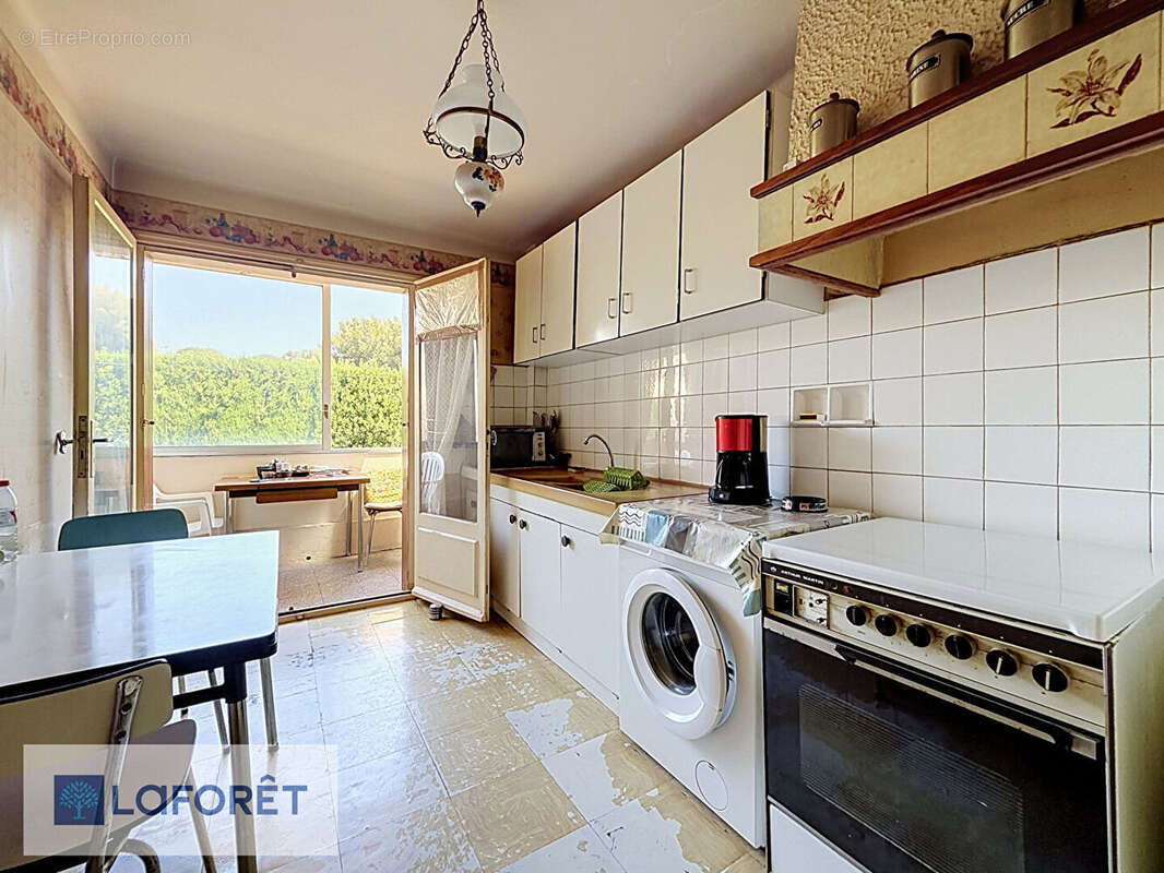 Appartement à SIX-FOURS-LES-PLAGES