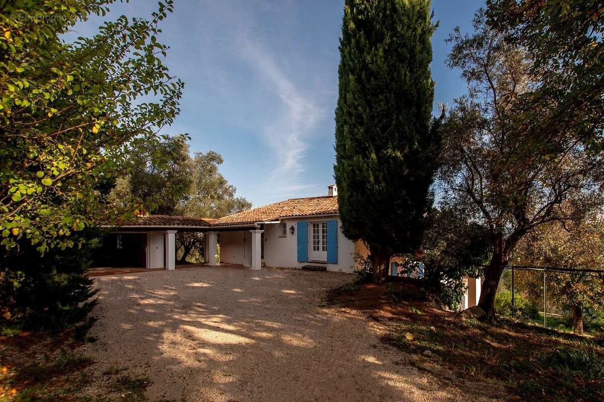 Maison à MONTAUROUX