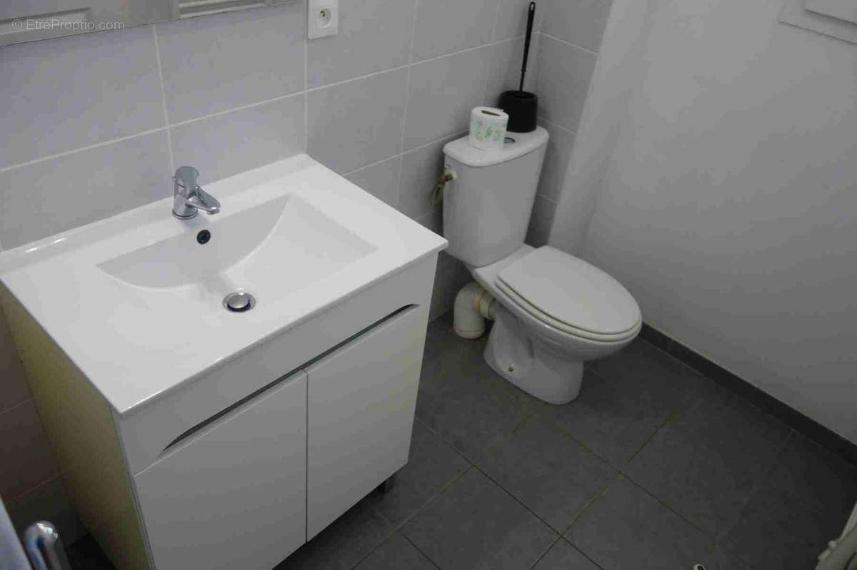 Appartement à SAINT-SEURIN-DE-CURSAC