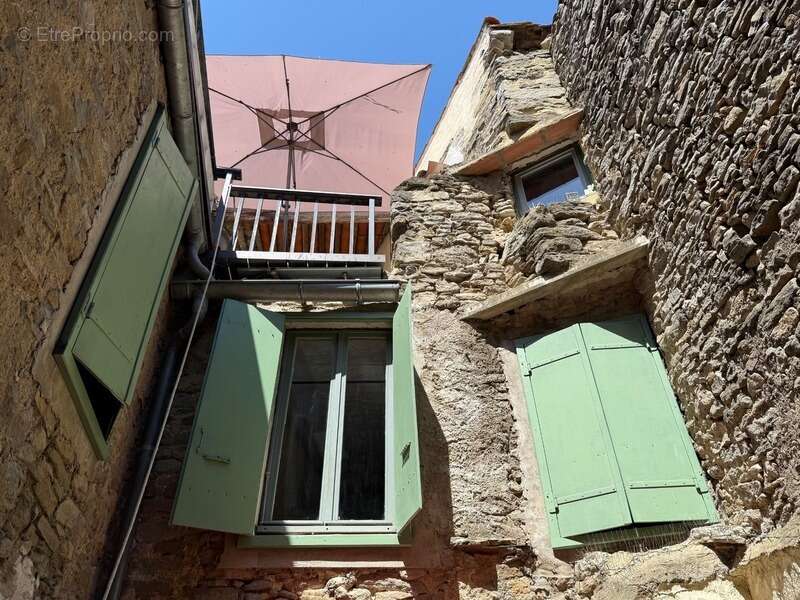 Maison de village avec patio et terrasse tropézienne – Siran (Minervois) - photo 14