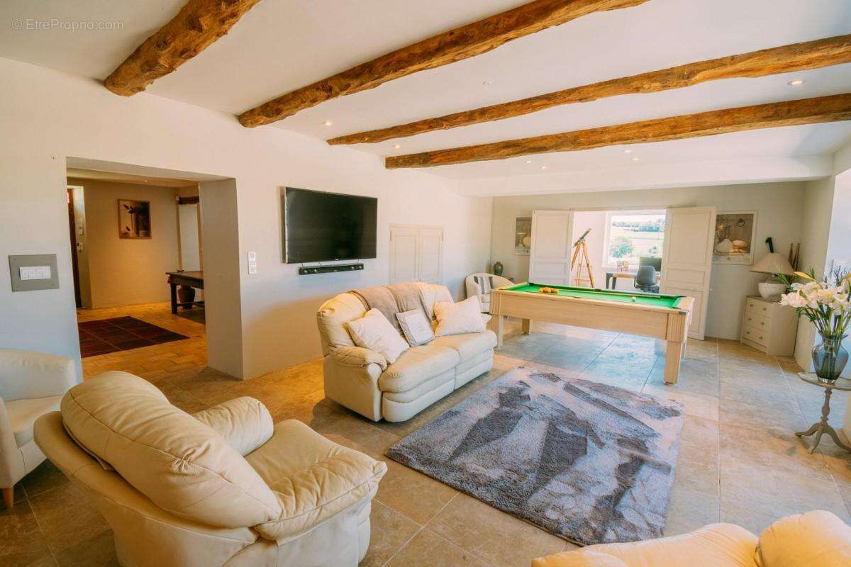 Maison à CAHUZAC-SUR-VERE