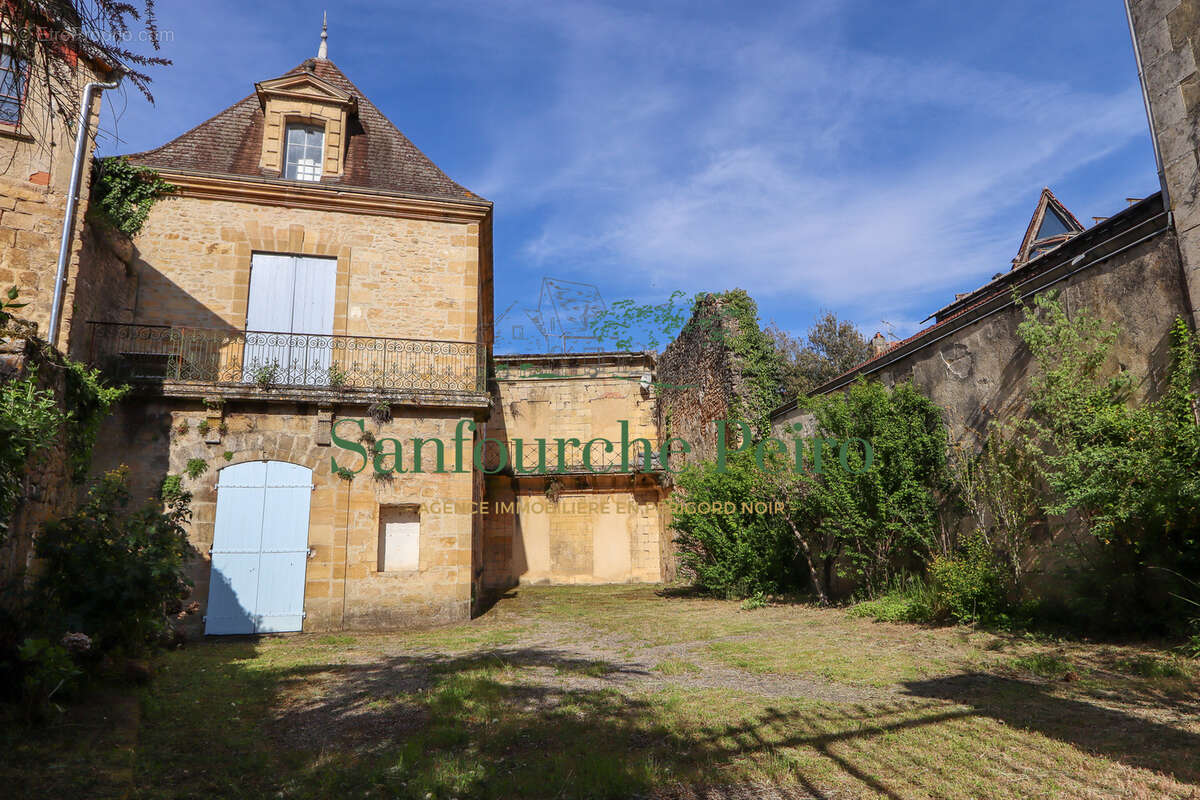 Appartement à SARLAT-LA-CANEDA
