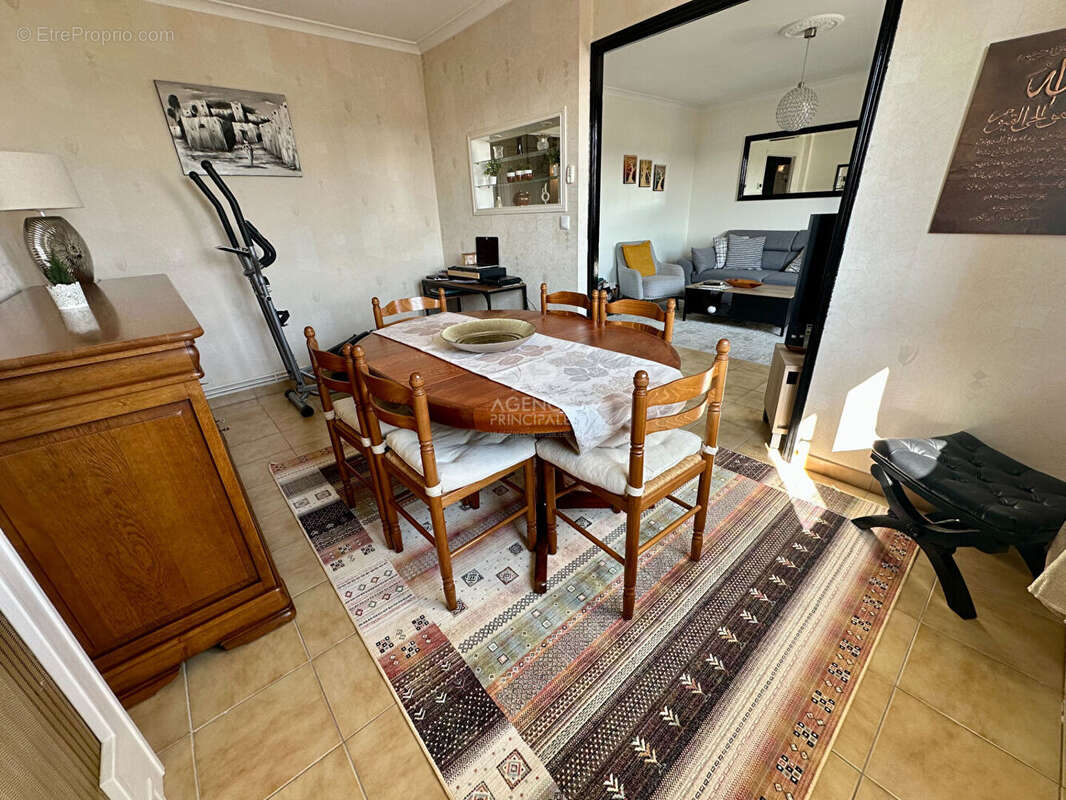 Appartement à CARRIERES-SOUS-POISSY