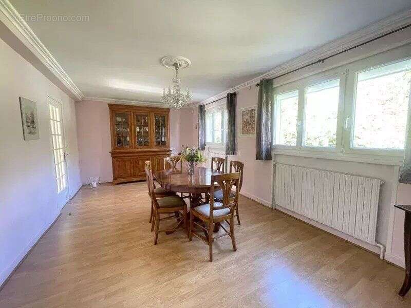 Maison à THORIGNY-SUR-MARNE