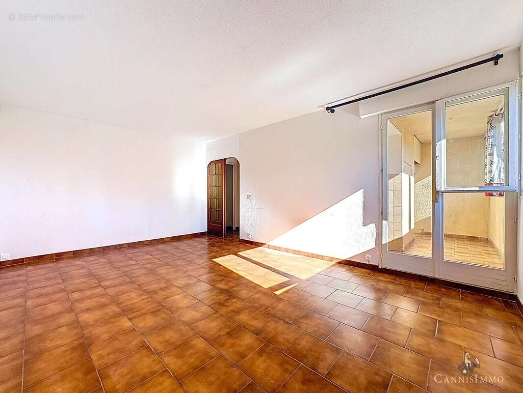 Appartement à PEGOMAS