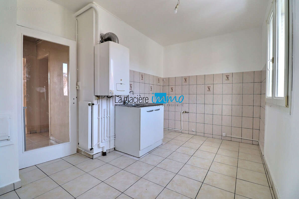Appartement 68 m² à Clermont-Ferrand  - photo 2