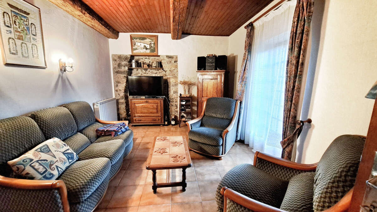 Maison à SAINT-MARTIN-DE-LONDRES