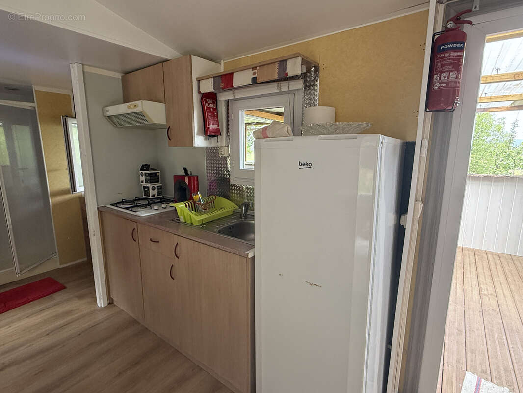 Appartement à LES BESSONS