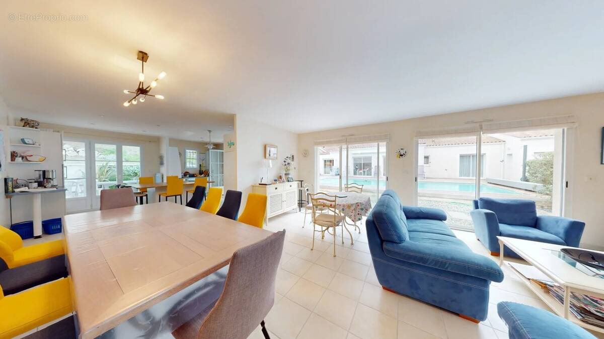 Maison à SAINT-GEORGES-DE-DIDONNE