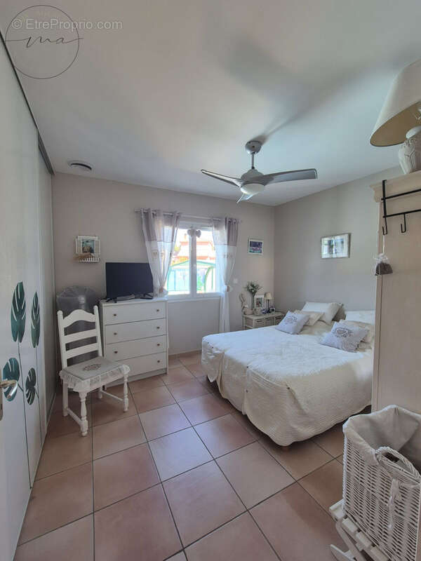 Maison à SAINT-GENIES-DE-FONTEDIT