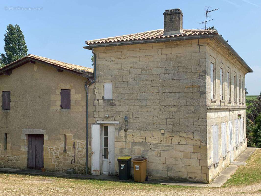 Maison à MONTAGNE