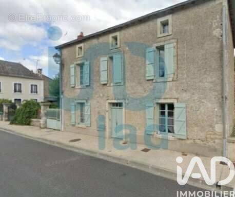 Photo 1 - Maison à CHARROUX