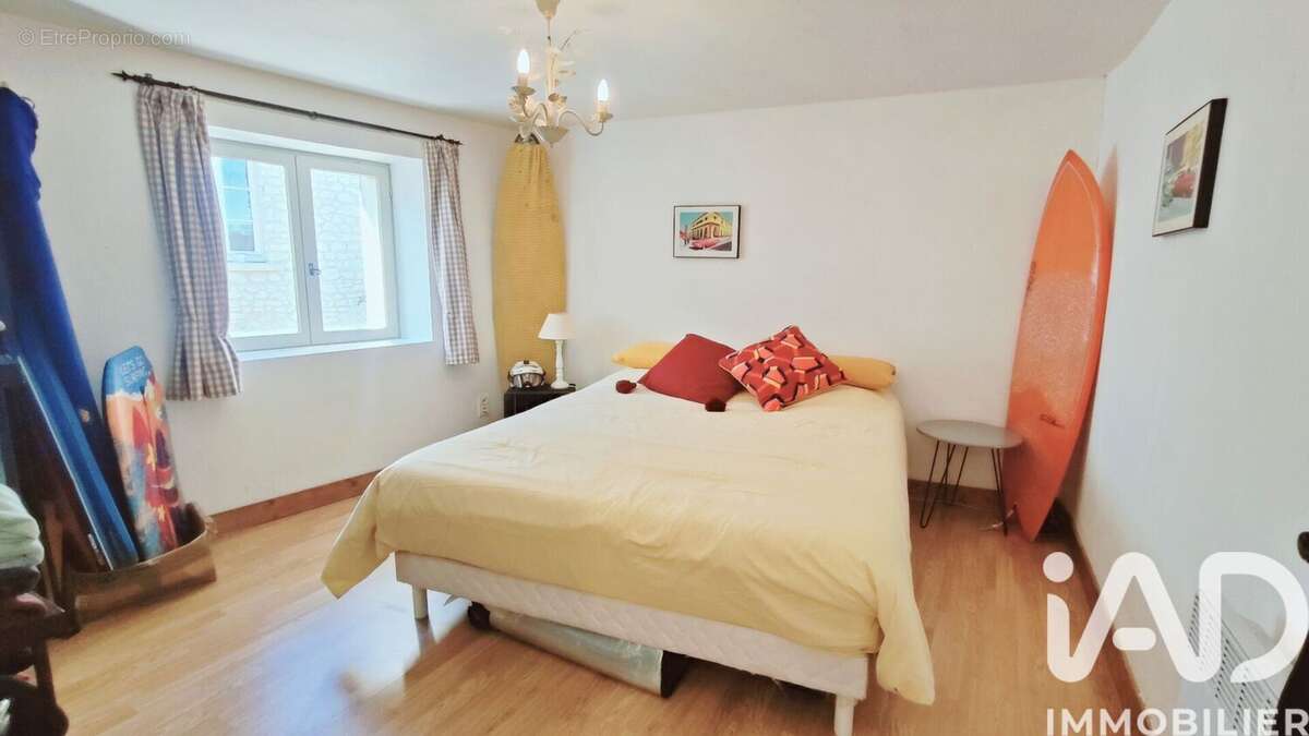 Maison 135 m² à Bonnes  - photo 7