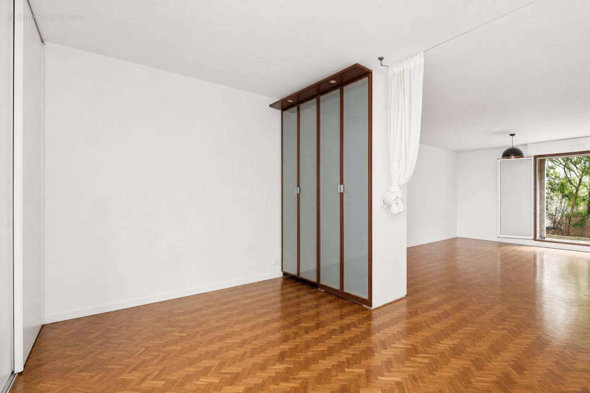 Appartement 3 pièces de 61 m² situé à Paris - photo 5