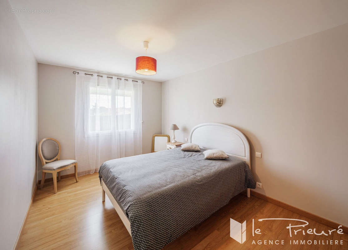 Maison à LESCURE-D'ALBIGEOIS