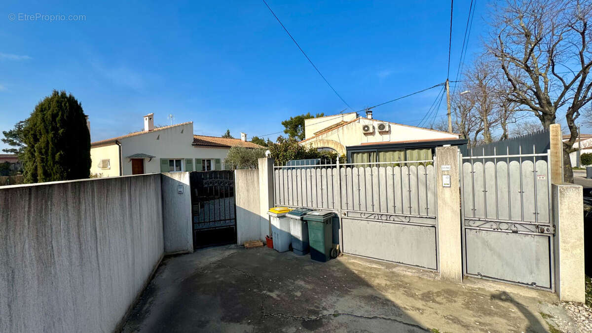 Maison à LES ANGLES