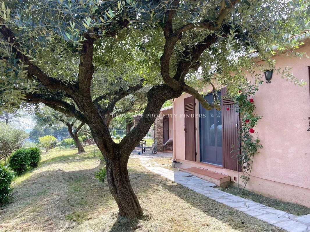Maison à LORGUES