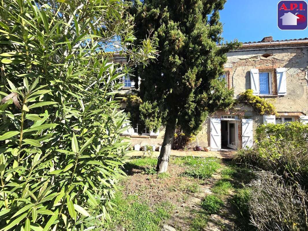 Maison 245 m² à Calmont  - photo 2