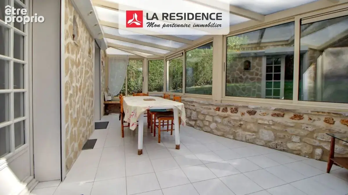 Maison 7 pièces 128 m² à vendre à Les Clayes-Sous-Bois (78340) - photo 4