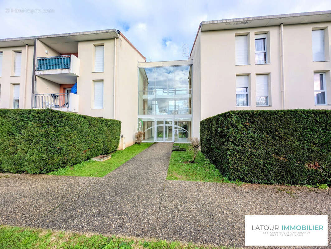 Appartement à L&#039;ISLE-D&#039;ABEAU