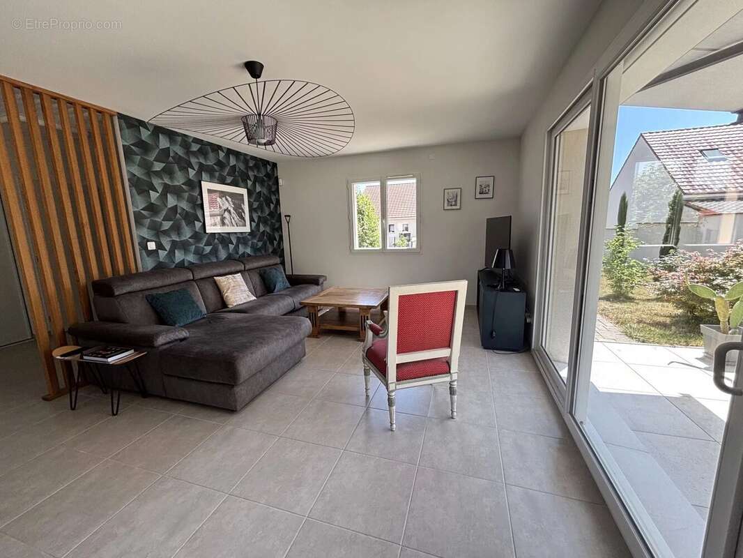 Maison contemporaine 102 m² de plain pied avec garage - photo 6