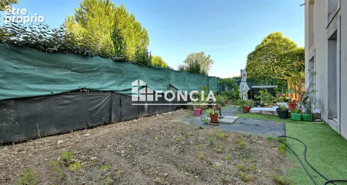 Juvignac Appartement rez-de-chaussée 85 m² avec jardin privatif, terrasse et garage, idéal pour vivre comme en maison - photo 2