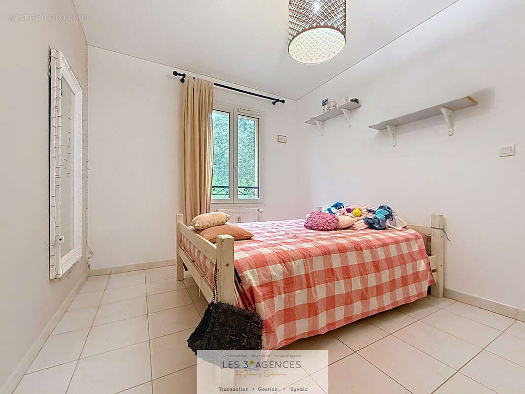 Maison à LA GARDE-FREINET