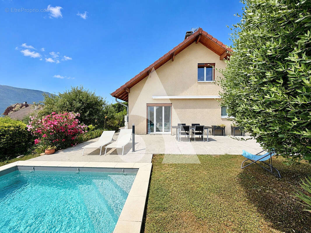 Maison Voglans 6 pièce(s) 136.24 m2 - photo 2