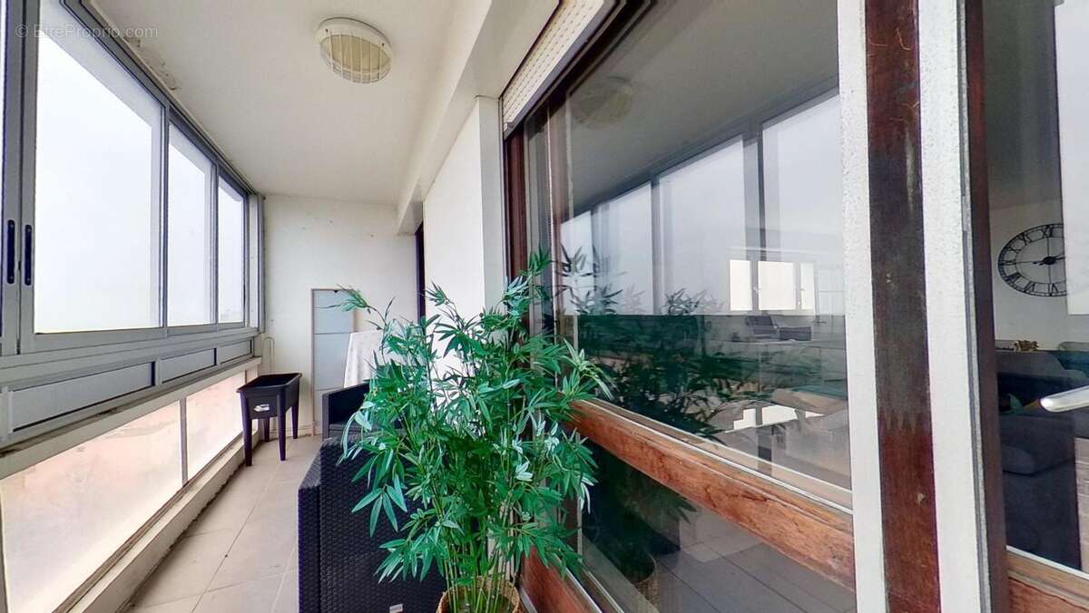 Appartement à RILLIEUX-LA-PAPE