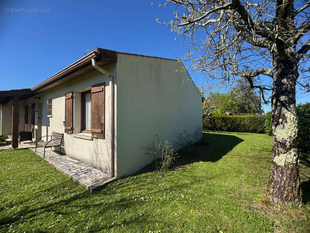 Maison à MORTAGNE-SUR-GIRONDE
