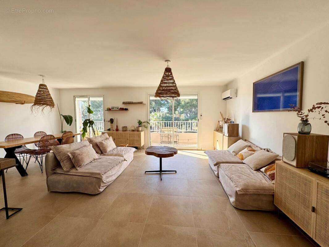 Appartement à SIX-FOURS-LES-PLAGES