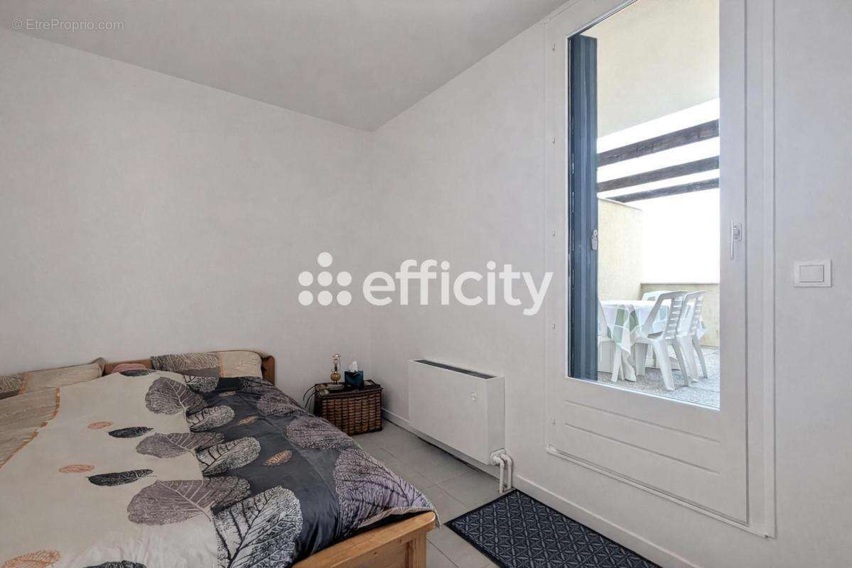 Appartement à LOGNES