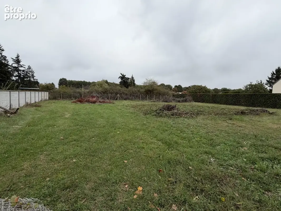 Terrain de 1060 m2 viabilisé à proximité de Anet sur la commune de Sorel Moussel - photo 2