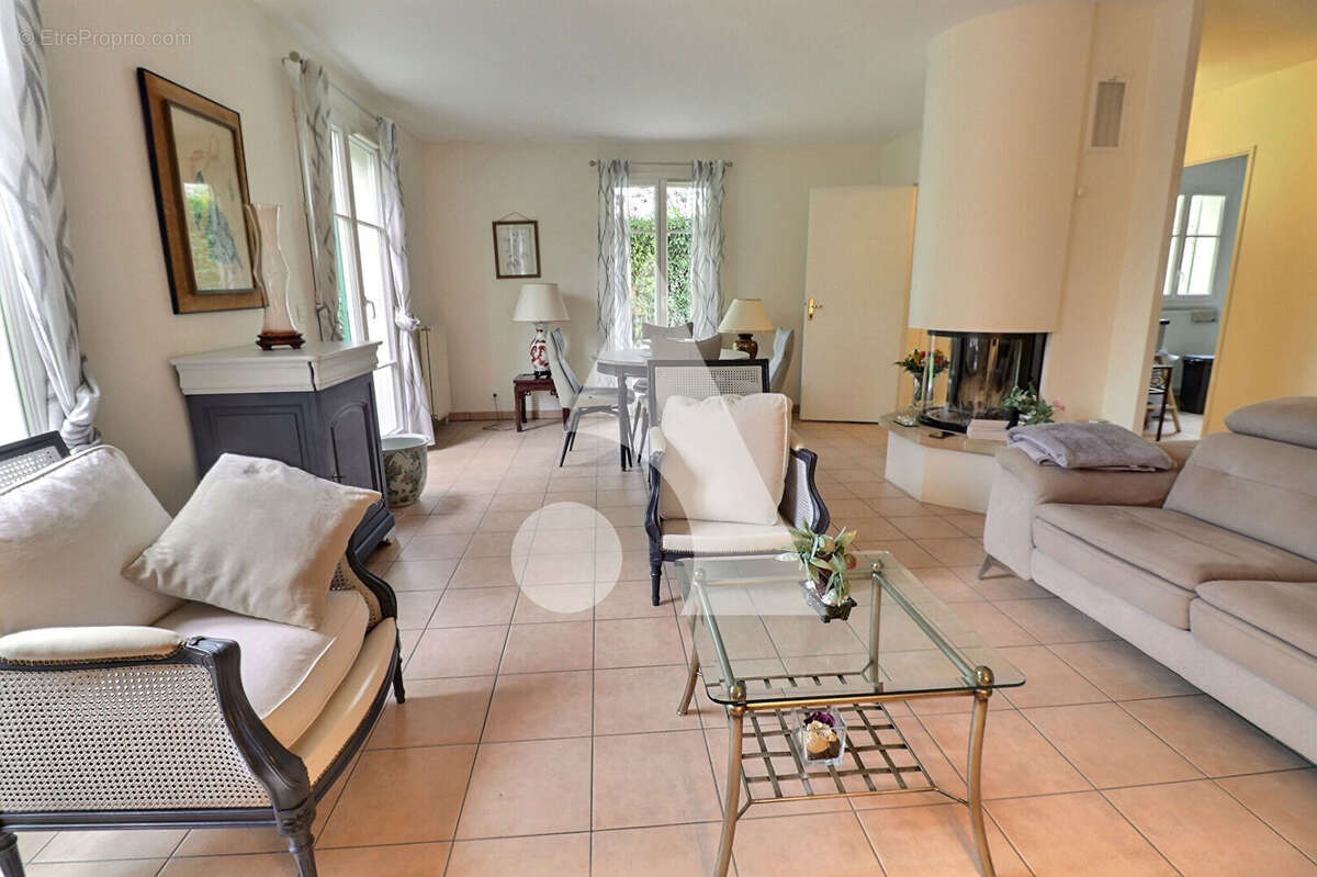 Maison à LE PLESSIS-BOUCHARD