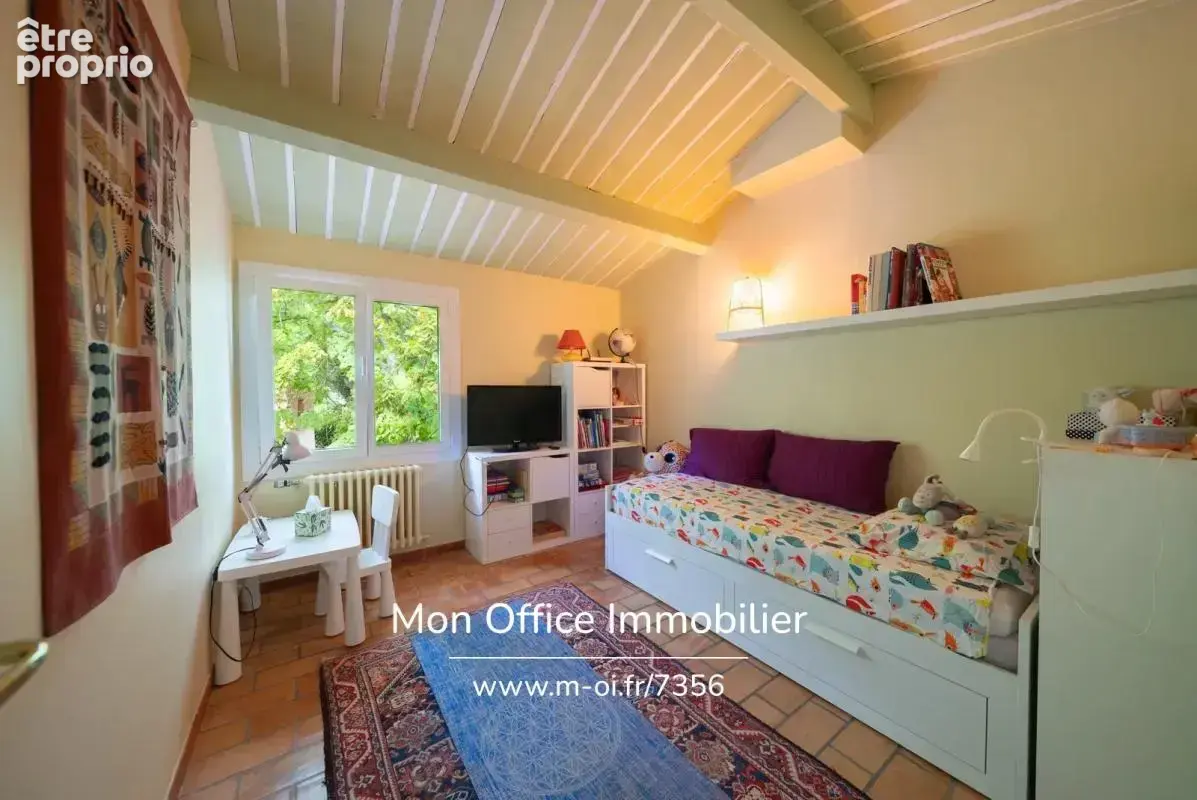 Référence : 7356-MAC - Maison 7 pièces avec piscine, dépendance et garage - photo 11