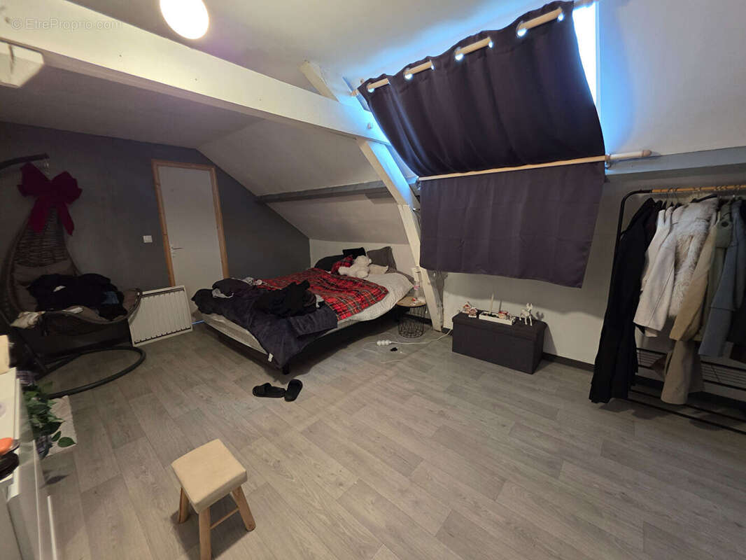 Commerce à COUSSAY-LES-BOIS