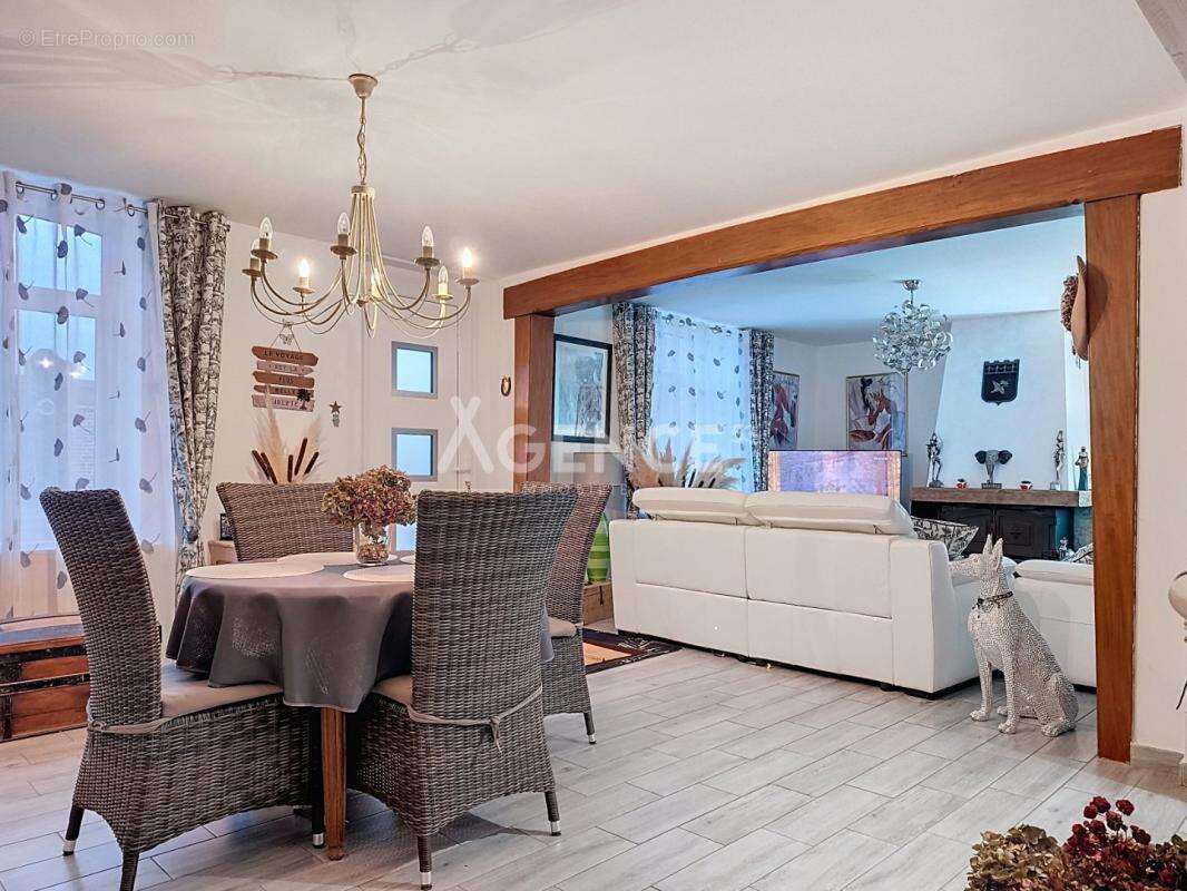 Maison à AUCHY-AU-BOIS