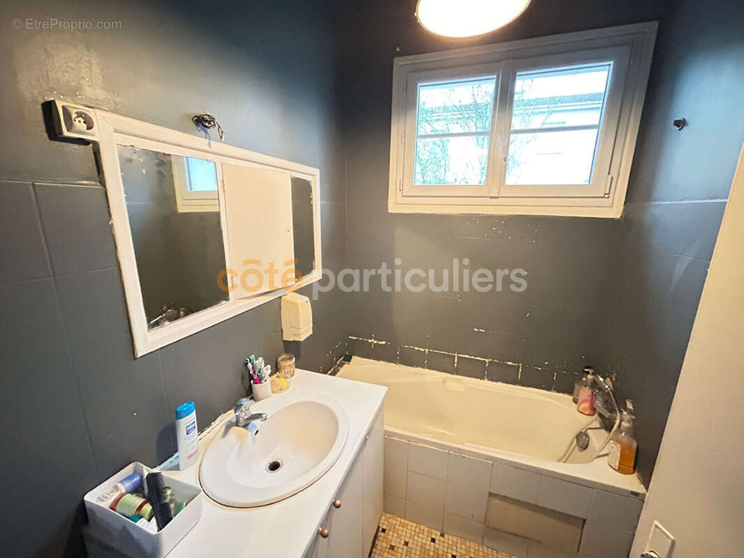 Maison à VILLENEUVE-LE-ROI