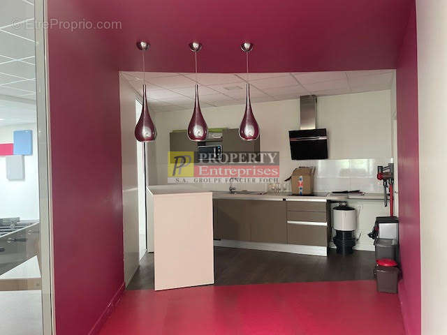 Local d’activite a vendre // rillieux-la-pape 69140 - photo 8