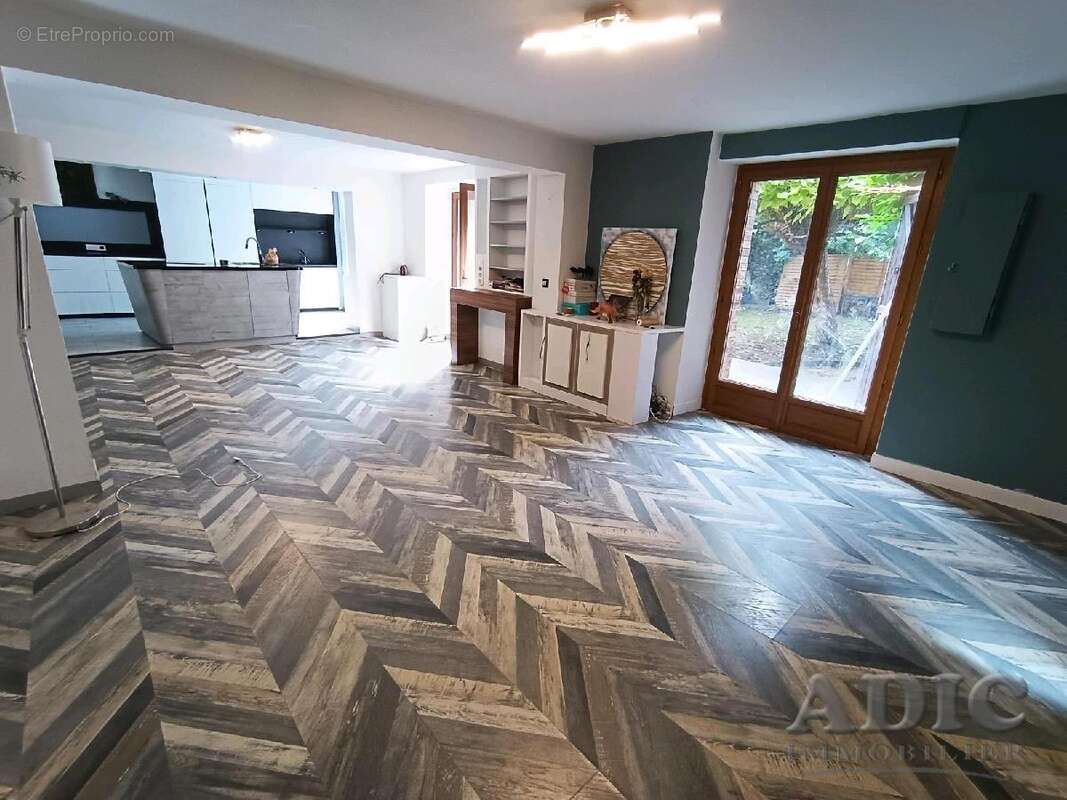 Maison à DAMMARTIN-EN-GOELE