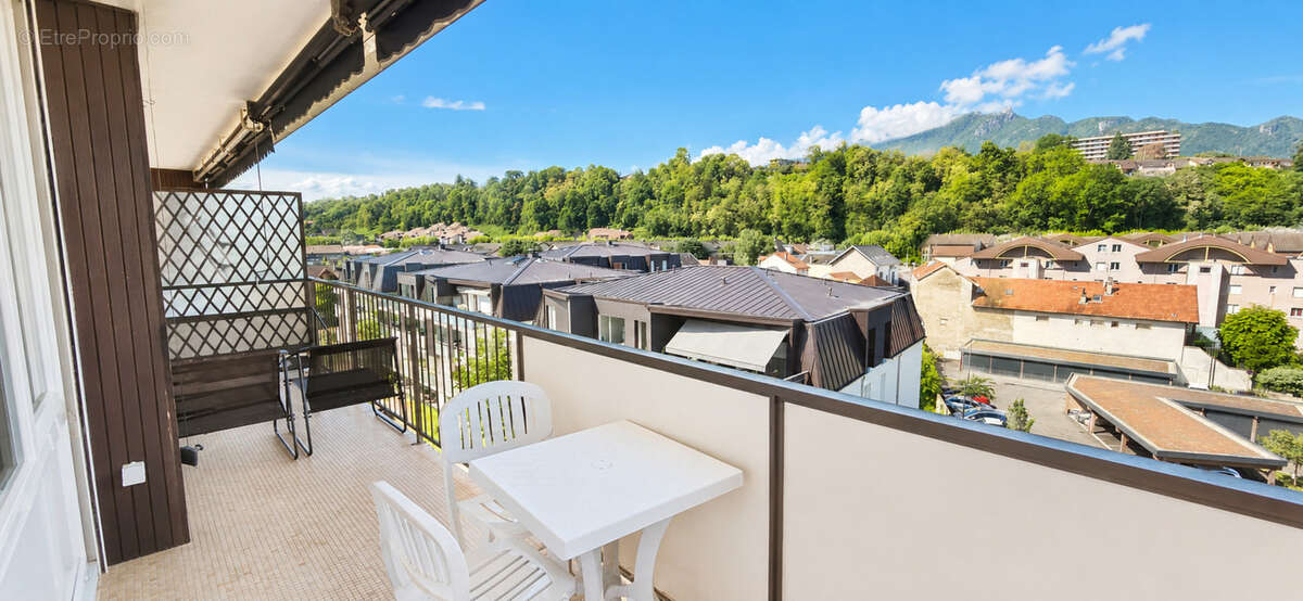 Appartement à AIX-LES-BAINS